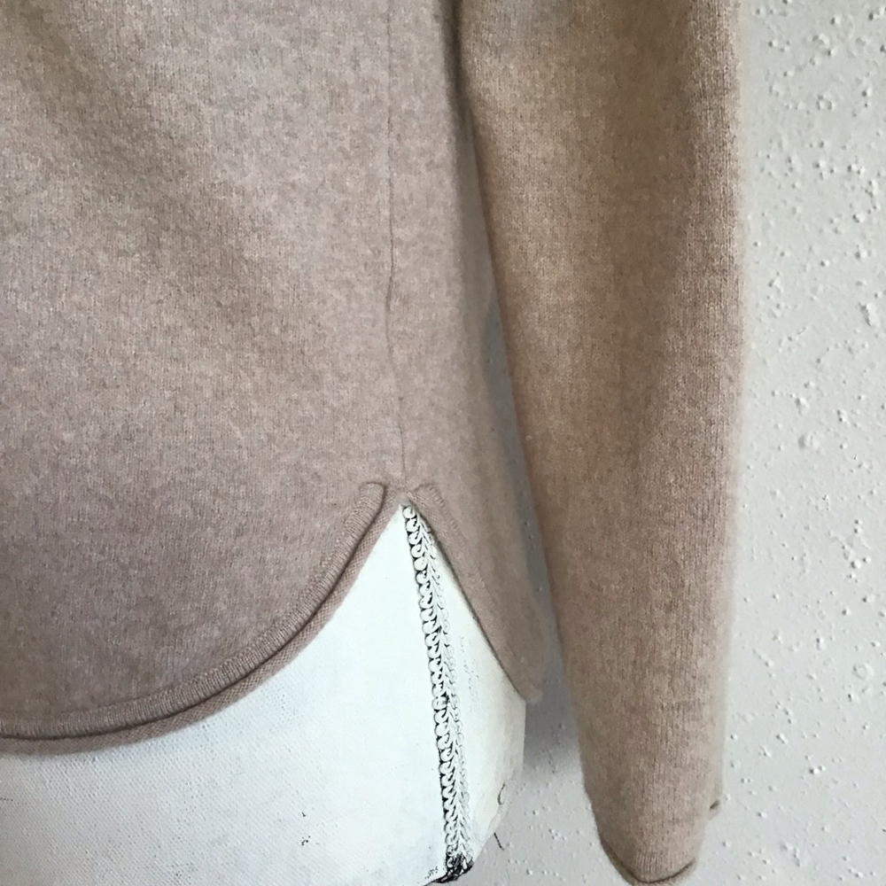 Vince. Women Elegant Warm Beige Crew Neck Sweater S - Picture 6 of 12